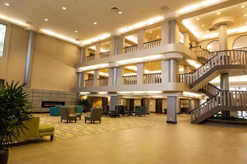 Ontario Gateway Hotel Extérieur photo